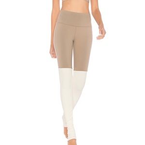 Alo Yoga Goddess Leggings
